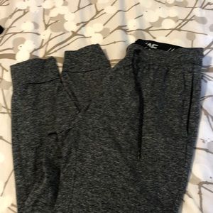 American eagle dark gray jogger sweatpants